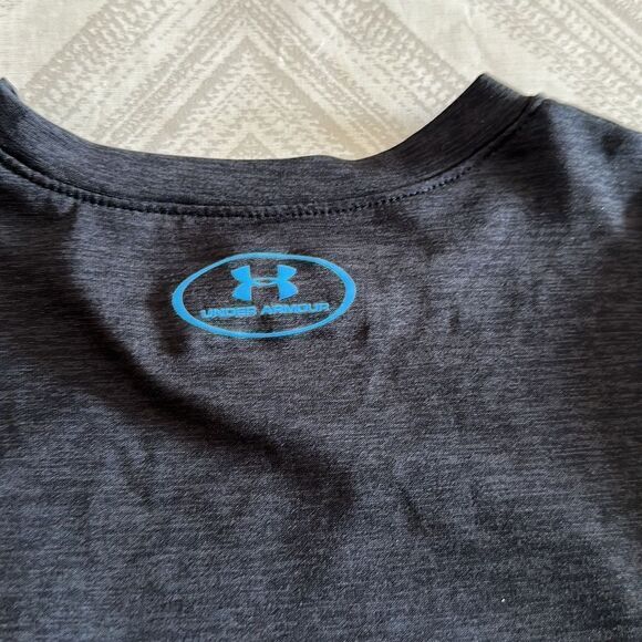 Under Armour Boys Charcoal Grey Logo T-Shirt - Picture 7 of 7